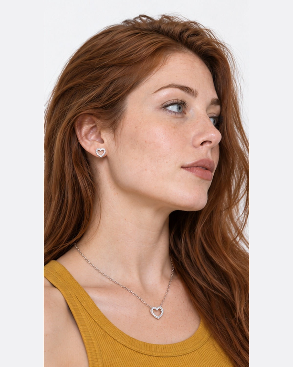 Aretes Corazón Brillante – modelo