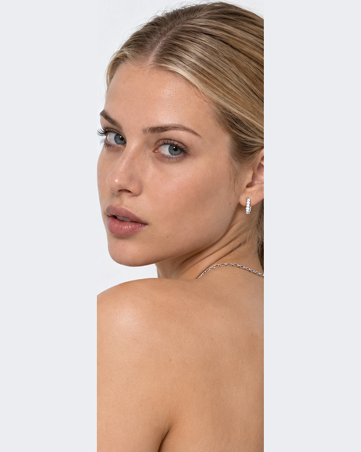 Cadena Esencial Base – modelo