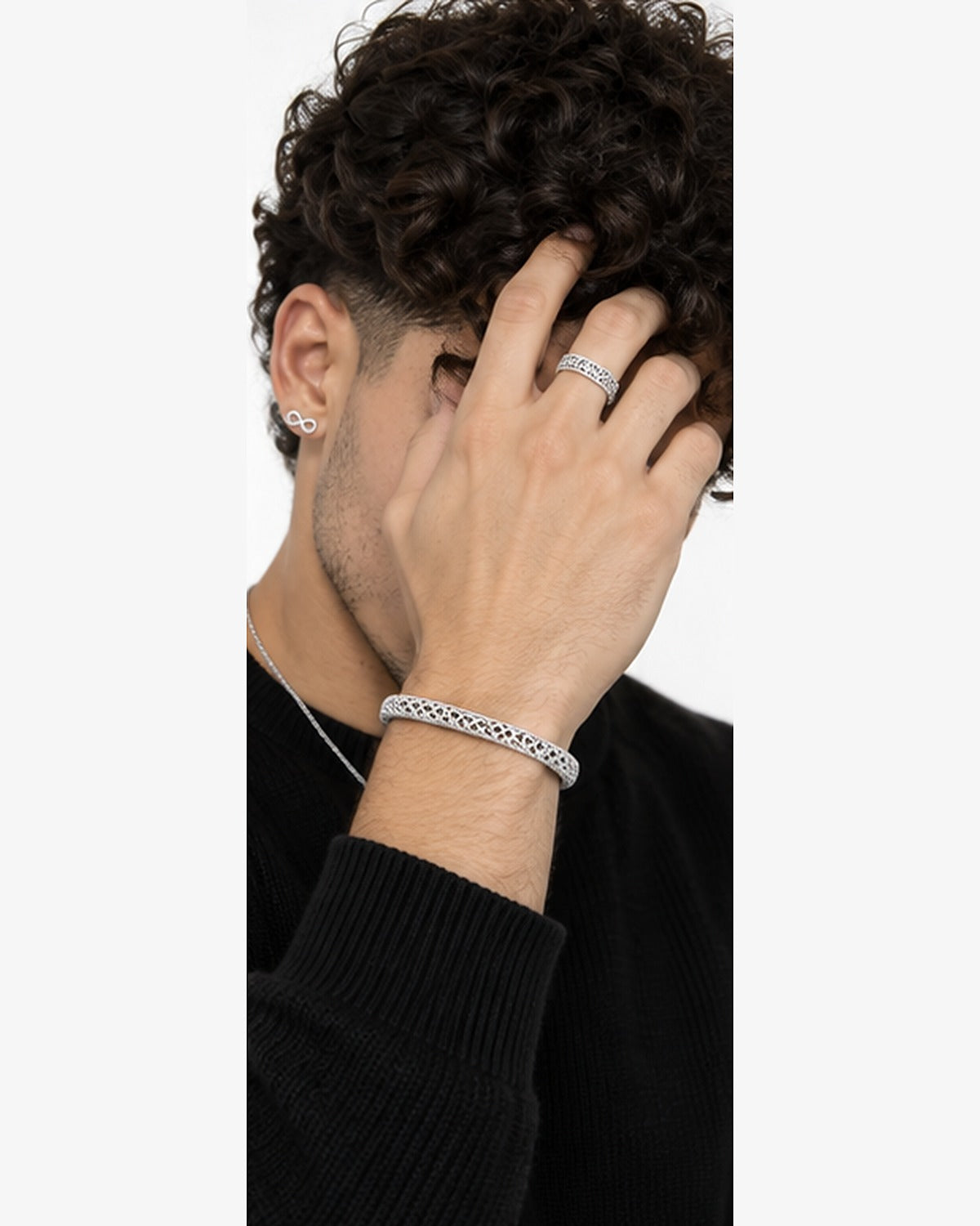 Cadena Infinito – modelo